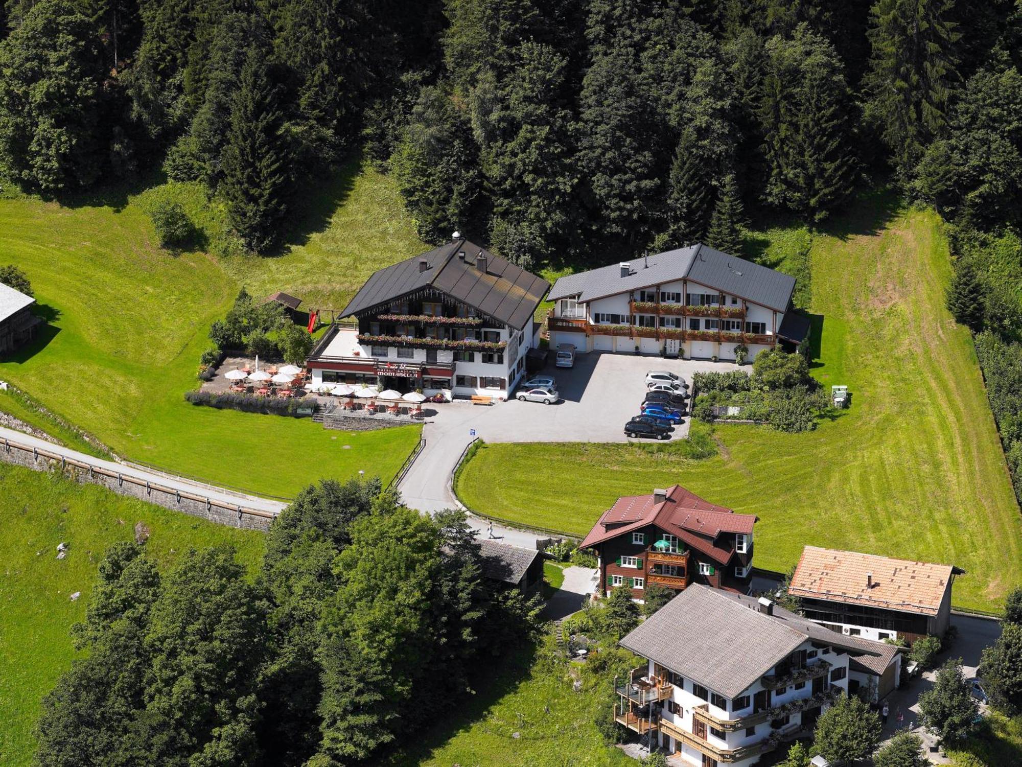 Hotel Montabella Schruns Kültér fotó