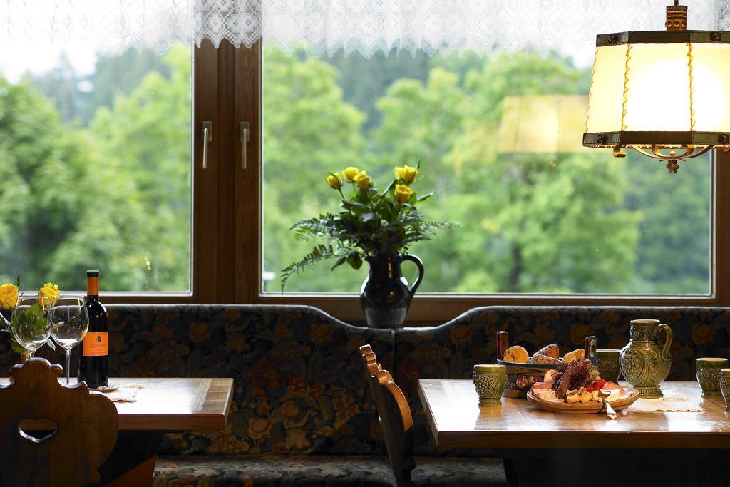 Hotel Montabella Schruns Kültér fotó